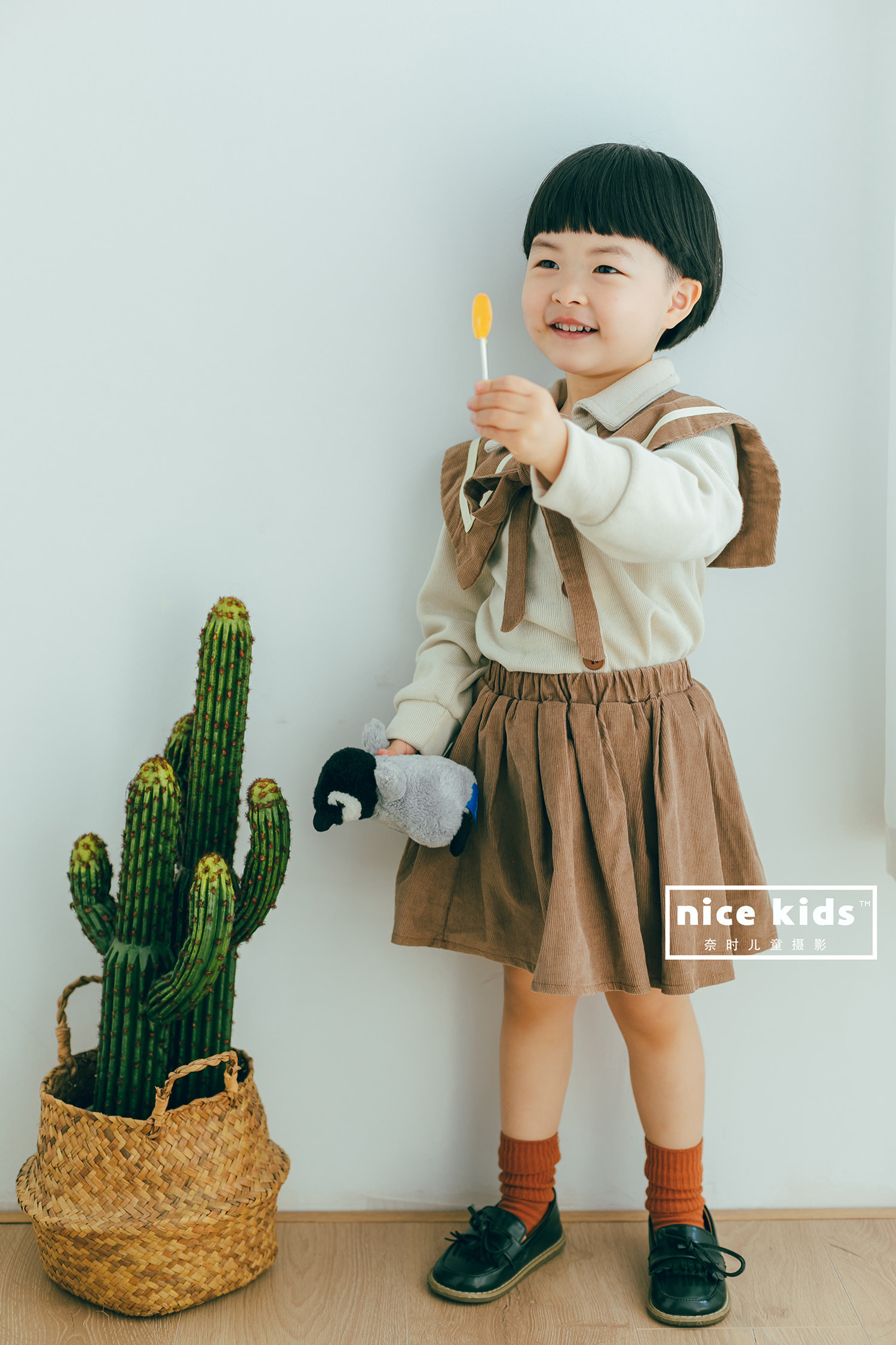 NICE KIDS奈时儿童摄影工作室-日系学院风