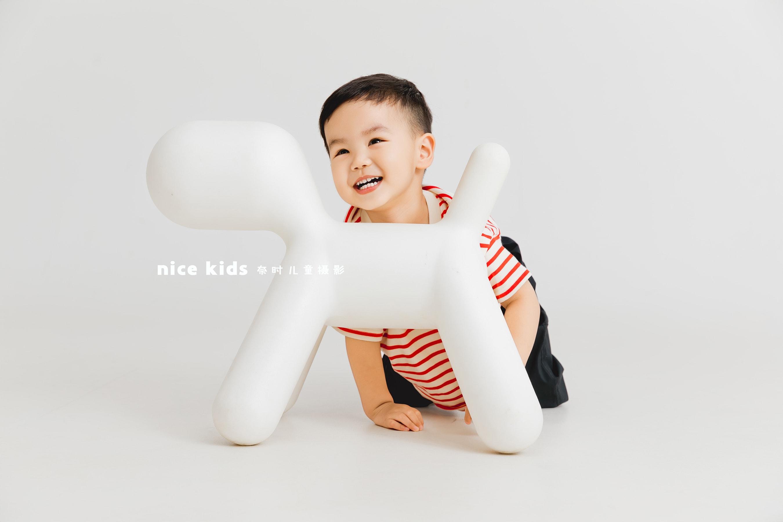 UNIQLO优衣库-简纯风 苏州NICE KIDS奈时儿童摄影