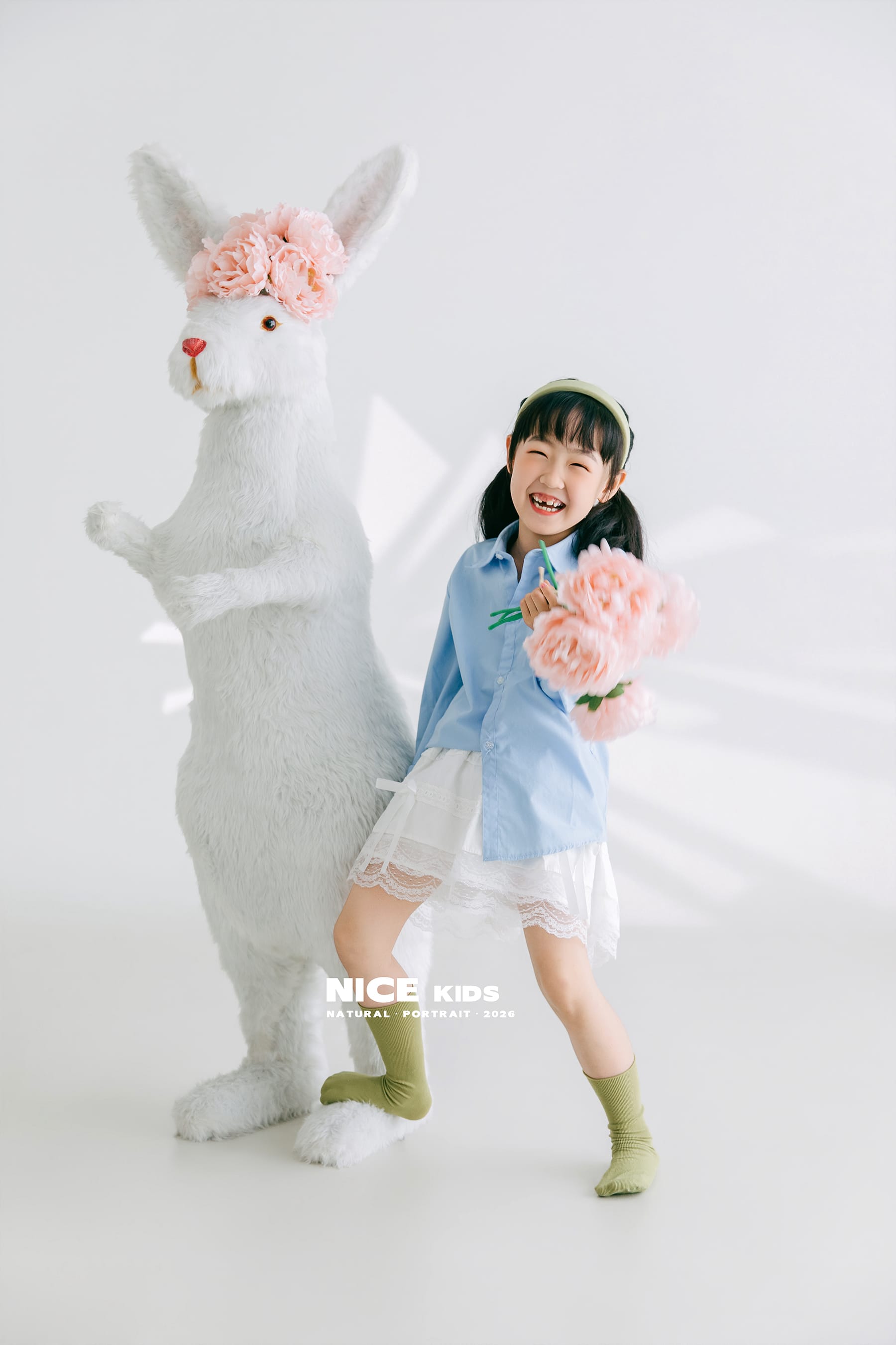 被鲜花包裹的童年-蓝色衬衫-大白兔 苏州奈时儿童摄影